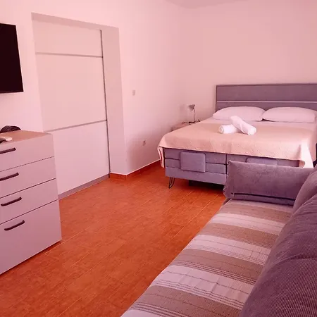 With Parking Space Drage, Biograd - 25310 Apartamento