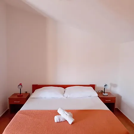 Apartamento With Parking Space Drage, Biograd - 25310 Pakoštane